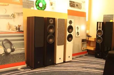 【展會(huì)巡禮】求新求變 前景無限:第十五屆新深圳音響展(展房篇)